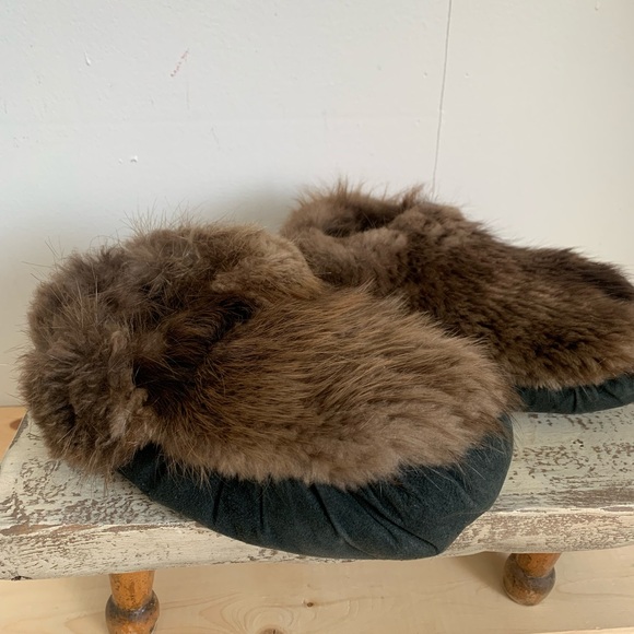 Handmade Leather and Fur Moccasins-Cozy - Picture 2 of 15